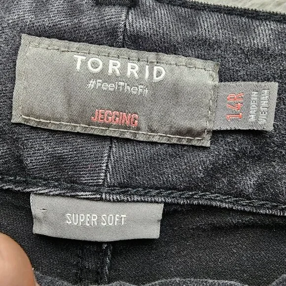 Torrid Jeans Womens 14 Black Stretch High Rise Jegging Legging *Read* - Picture 4 of 13
